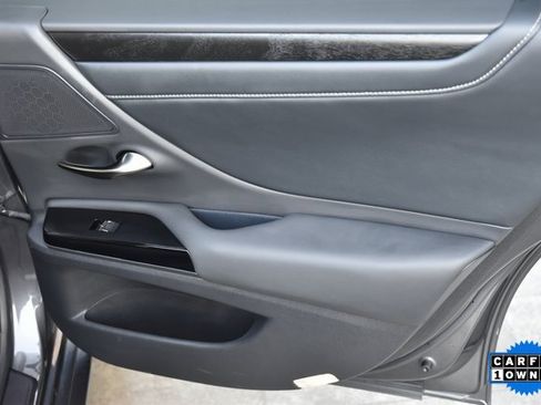 Used 2025 Lexus ES 300h 300h image 21