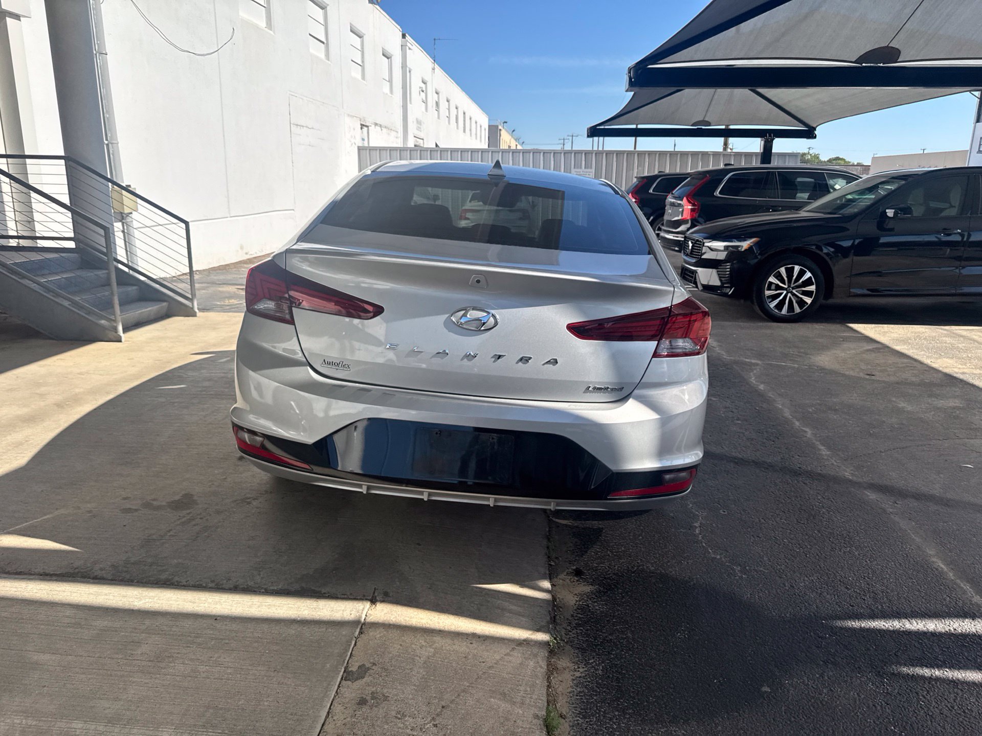Used 2020 Hyundai Elantra Limited w/ Ultimate Package 03 FWD image 6