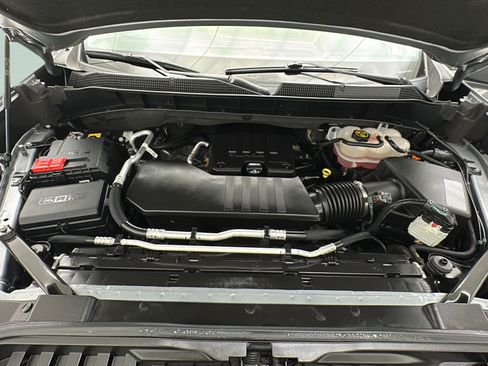 Used 2023 Chevrolet Silverado 1500 LT AWD/4WD image 22