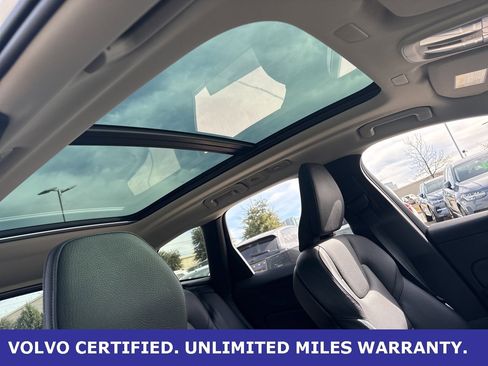 Certified 2025 Volvo XC60 B5 Plus image 13