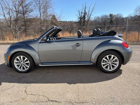 Used 2015 Volkswagen Beetle TDI image 13