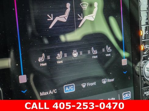 Used 2025 RAM 3500 Laramie AWD/4WD image 60