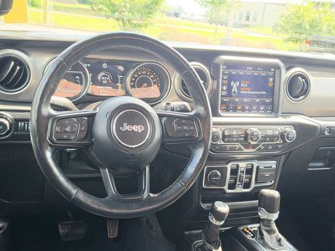 Used 2021 Jeep Wrangler Unlimited Sport AWD/4WD image 37