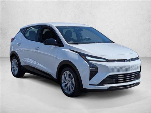 New 2027 Chevrolet Bolt LT w/ Comfort Package FWD image 7