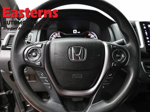 Used 2020 Honda Ridgeline Sport image 10