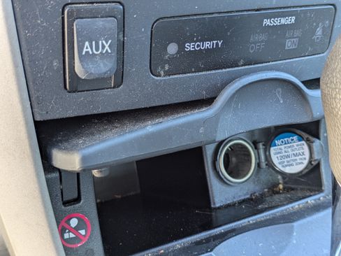 Used 2010 Toyota Corolla LE FWD image 21