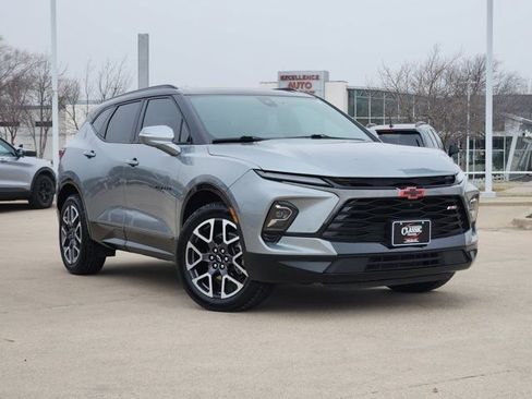 Used 2024 Chevrolet Blazer RS w/ Driver Confidence II Package image 2