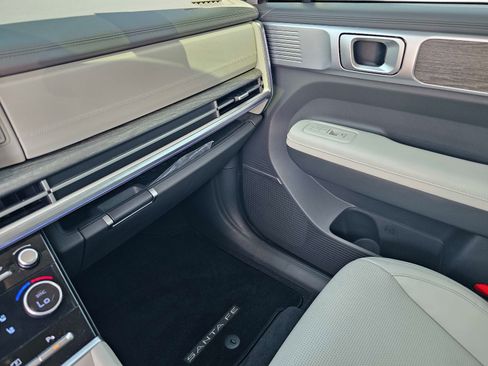 Used 2025 Hyundai Santa Fe Calligraphy FWD image 27