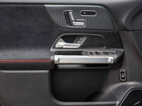 New 2026 Mercedes-Benz GLB 35 AMG 4MATIC image 21