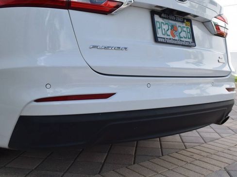 Used 2020 Ford Fusion SE FWD image 21