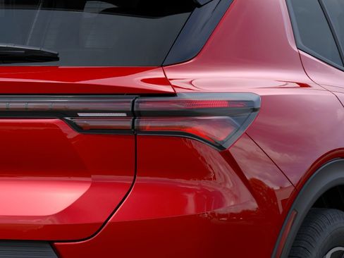 New 2026 Chevrolet Equinox EV LT image 11