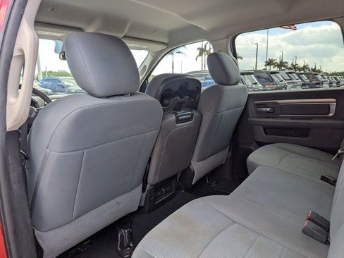 Used 2020 RAM 1500 Classic SLT image 18