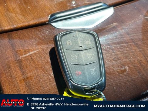 Used 2016 Cadillac Escalade Premium image 17