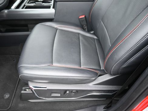 Used 2024 Ford F350 Lariat w/ Lariat Ultimate Package image 18