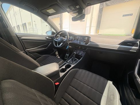 Used 2024 Volkswagen Jetta Sport FWD image 16