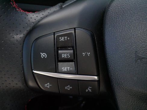 Used 2024 Ford Escape ST-Line image 27