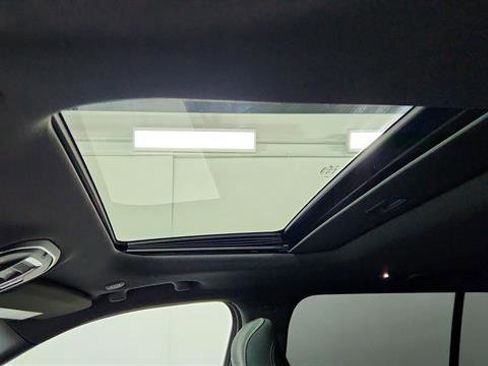 Used 2025 Jeep Grand Cherokee Laredo X w/ Luxury Tech Group I image 12