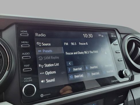 Used 2022 Toyota Tacoma TRD Sport image 5