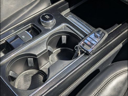 Used 2022 Lincoln Corsair Reserve w/ Sport Package image 34