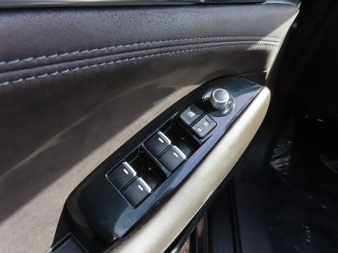 Used 2018 MAZDA MAZDA6 Signature image 11