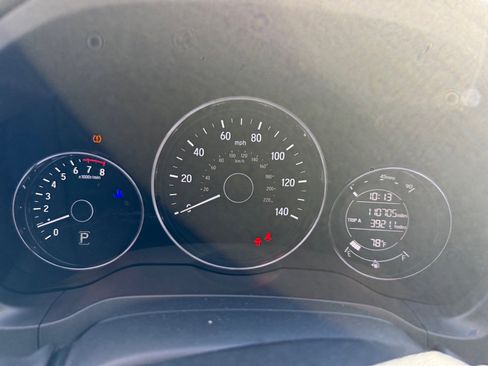 Used 2016 Honda HR-V EX image 11