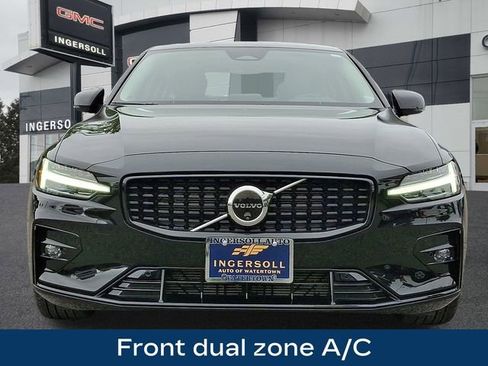 Used 2024 Volvo S60 B5 Plus image 3