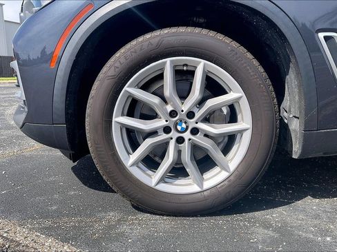 Used 2021 BMW X5 xDrive40i AWD/4WD image 9