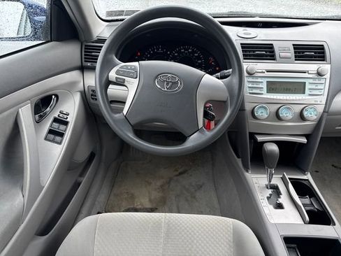 Used 2007 Toyota Camry LE FWD image 19