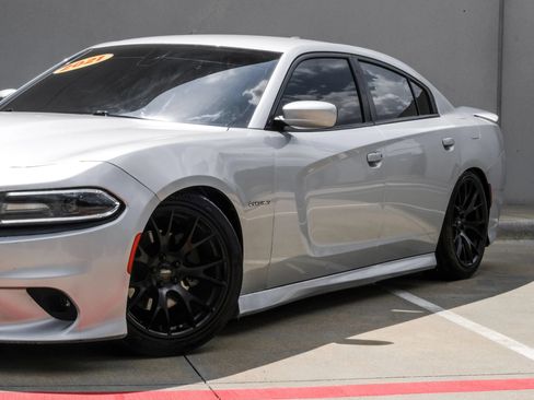 Used 2021 Dodge Charger R/T RWD image 6
