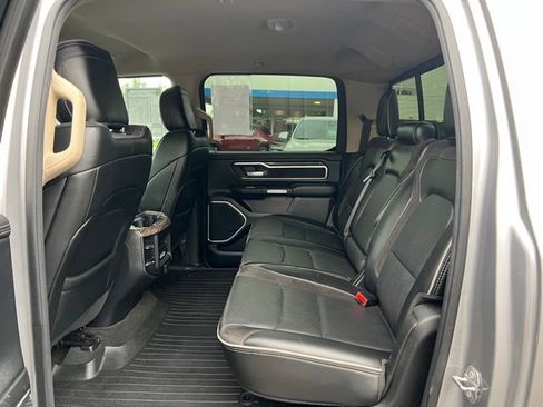 Used 2020 RAM 1500 Laramie AWD/4WD image 11