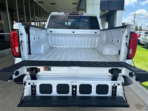 Used 2023 GMC Sierra 1500 SLT w/ SLT Premium Package RWD image 12