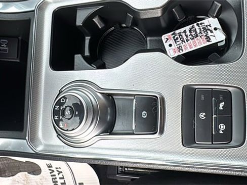 Certified 2024 Ford Edge Titanium w/ Titanium Elite Package image 26