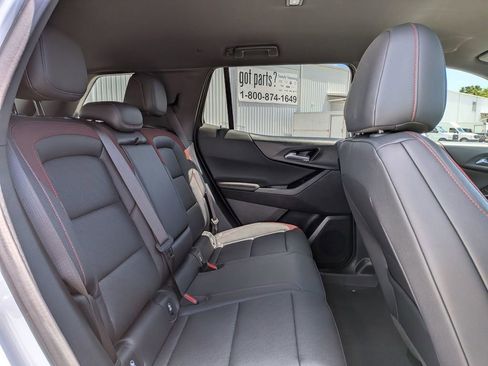 New 2026 Chevrolet Equinox RS w/ Convenience Package III FWD image 30