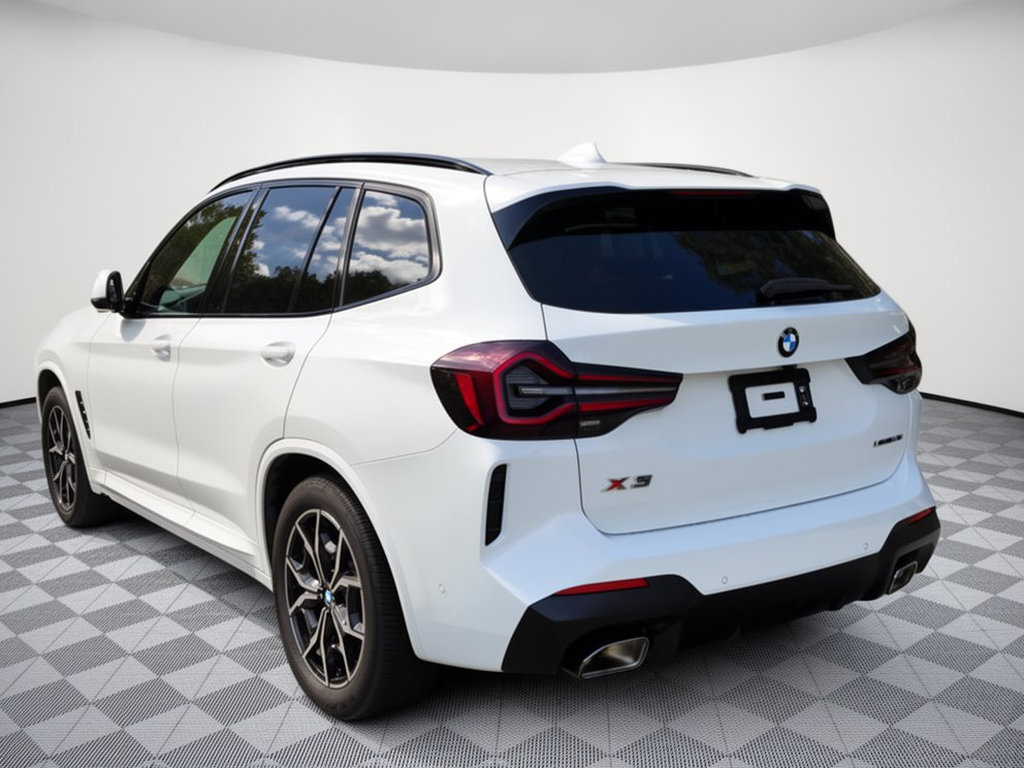 Used 2024 BMW X3 xDrive30i w/ Premium Package AWD/4WD image 3