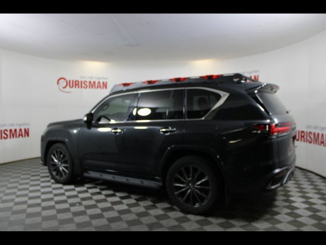 Used 2025 Lexus LX 700h F Sport AWD/4WD image 4