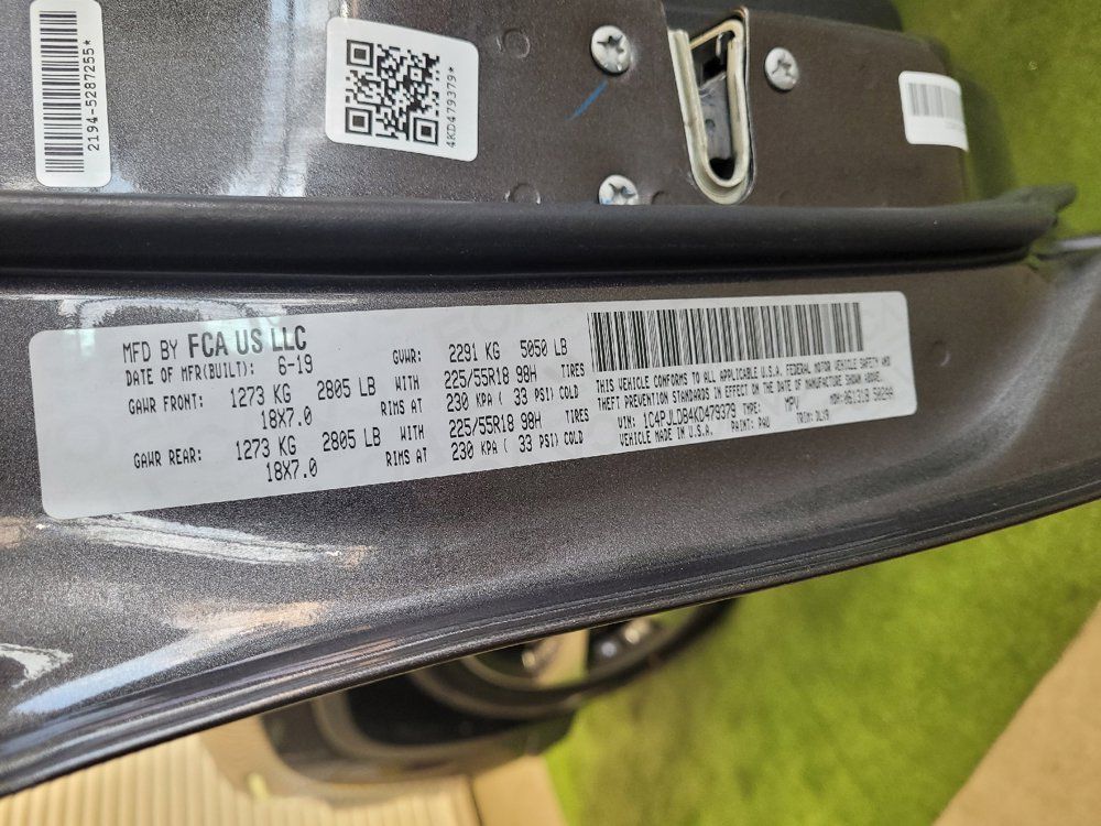 Used 2019 Jeep Cherokee Limited FWD image 33