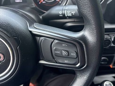 Used 2023 Jeep Wrangler Unlimited Sport AWD/4WD image 11