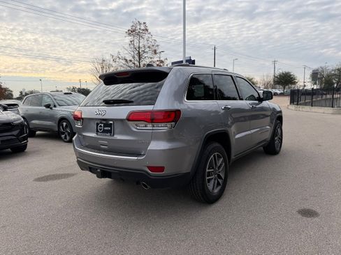 Used 2020 Jeep Grand Cherokee Limited w/ Luxury Group II image 6