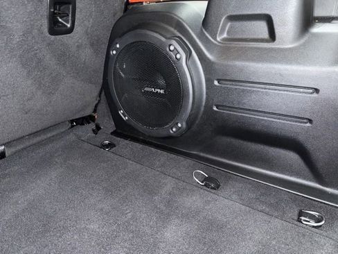 Used 2023 Jeep Wrangler Unlimited Sahara w/ LED Lighting Group AWD/4WD image 6