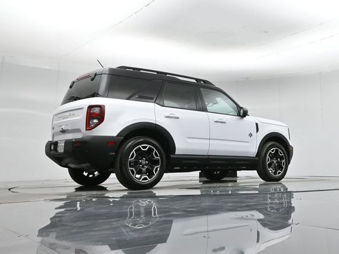 Certified 2025 Ford Bronco Sport Outer Banks w/ Outer Banks Tech Package+ image 52