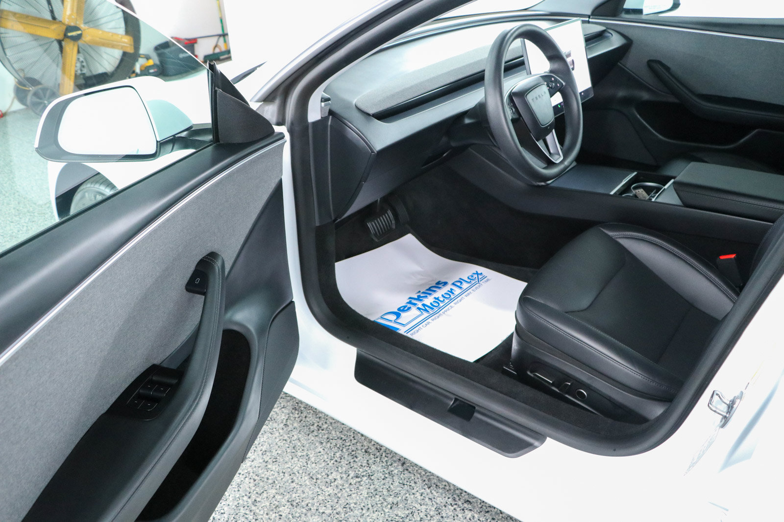 Used 2025 Tesla Model 3 Long Range RWD image 3