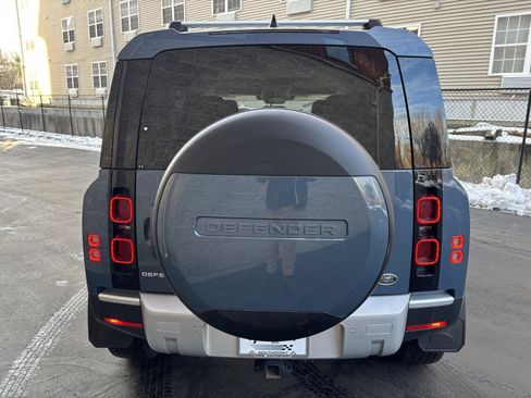 Used 2020 Land Rover Defender 110 S image 5