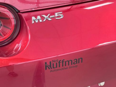 Used 2024 MAZDA MX-5 Miata RF Grand Touring RWD image 9