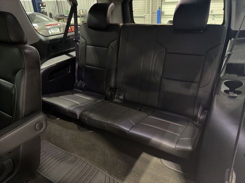 Used 2017 Chevrolet Suburban Premier image 36