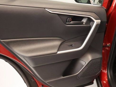 Used 2024 Toyota RAV4 LE AWD/4WD image 27