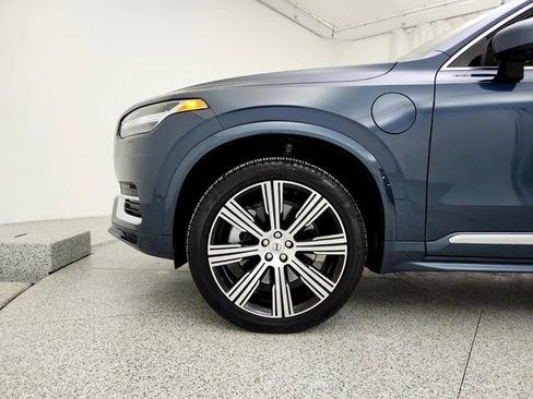 Certified 2025 Volvo XC90 T8 Plus w/ Protection Package Premier image 32