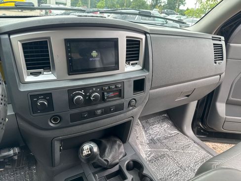 Used 2006 Dodge Ram 3500 Truck Laramie AWD/4WD image 11