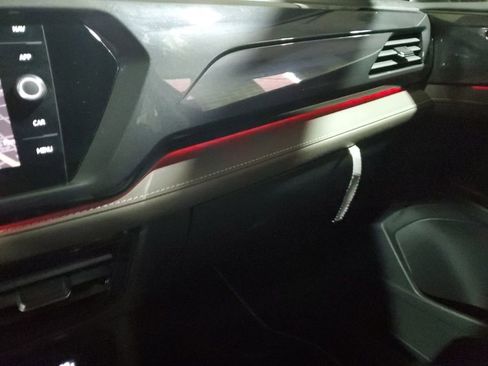 Certified 2023 Volkswagen Taos SEL image 72