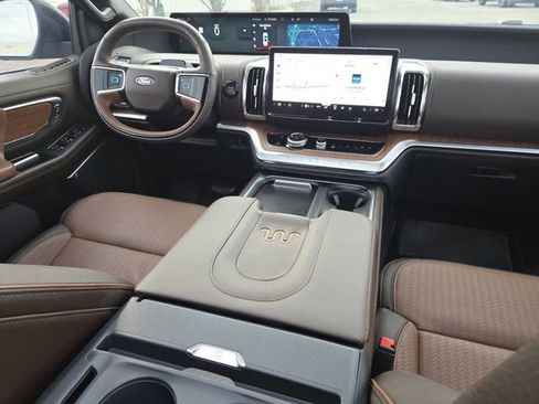 Used 2025 Ford Expedition Max King Ranch AWD/4WD image 36