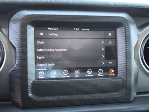 Used 2023 Jeep Wrangler Sport S image 27